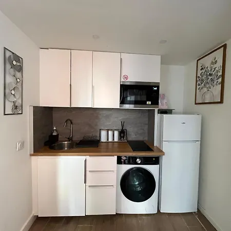 Palais Des Festivals Meuble Cannes