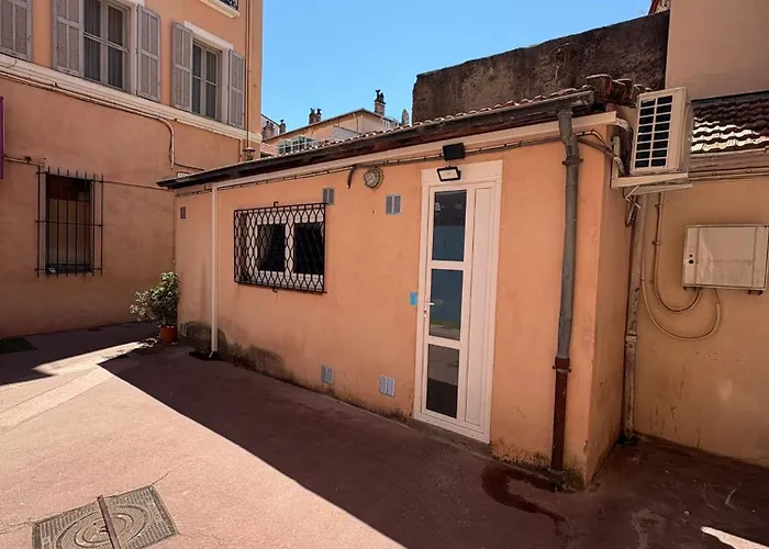 Palais Des Festivals Meuble *